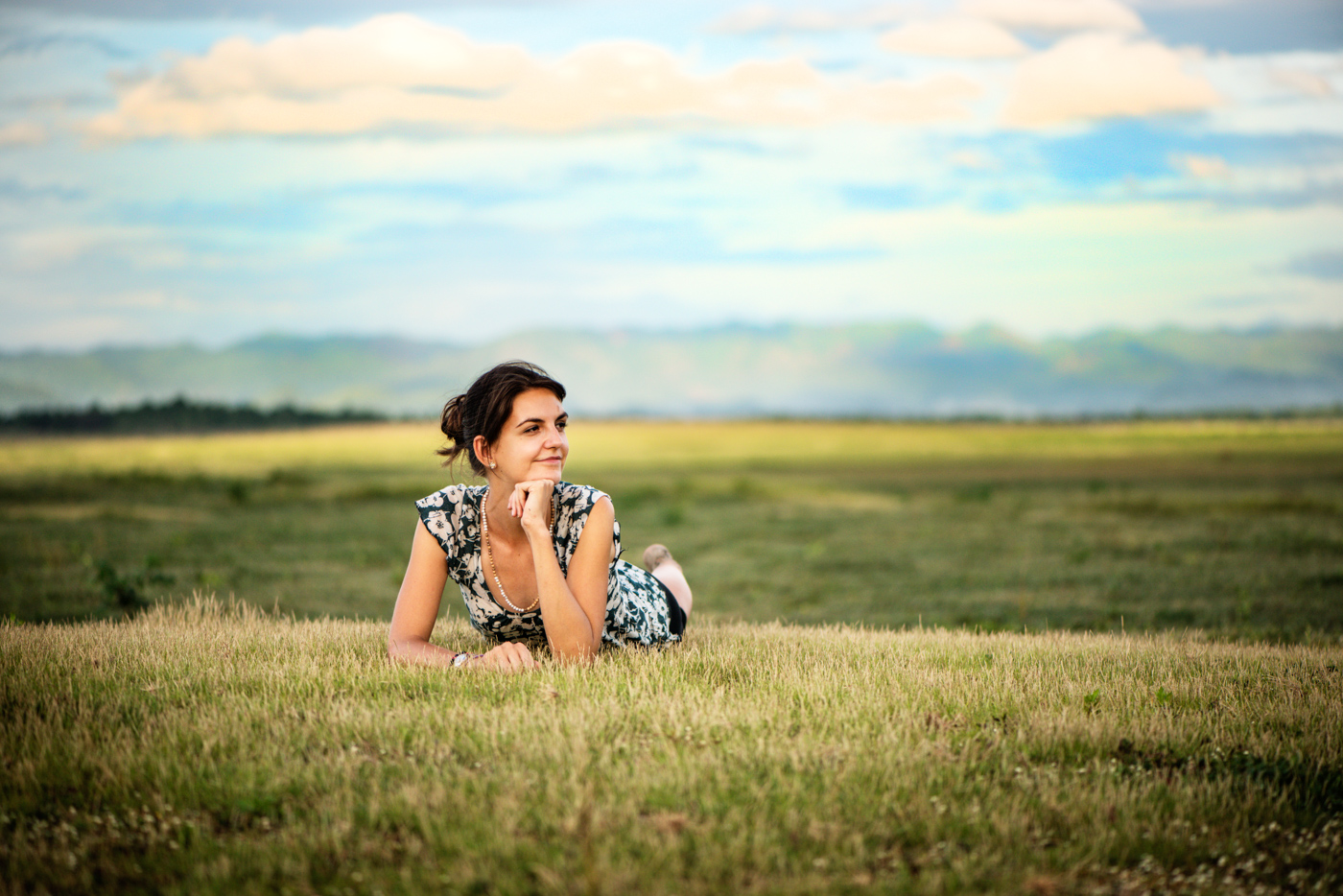 What Is an Editorial Portrait: 10 Photography Tips Attractive Young Woman Outdoors