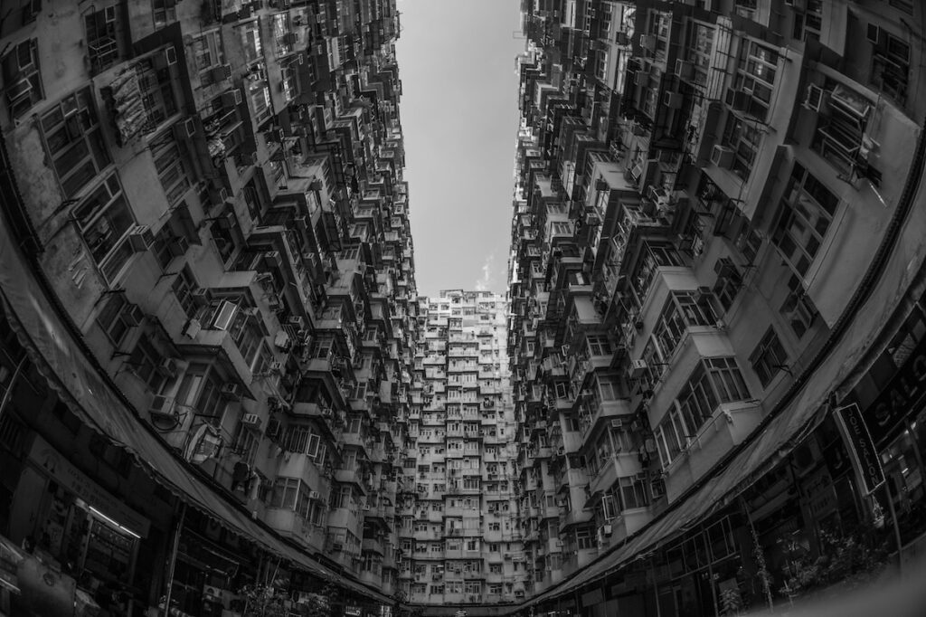 How to Use Lightroom Lens Correction (Step by Step)
